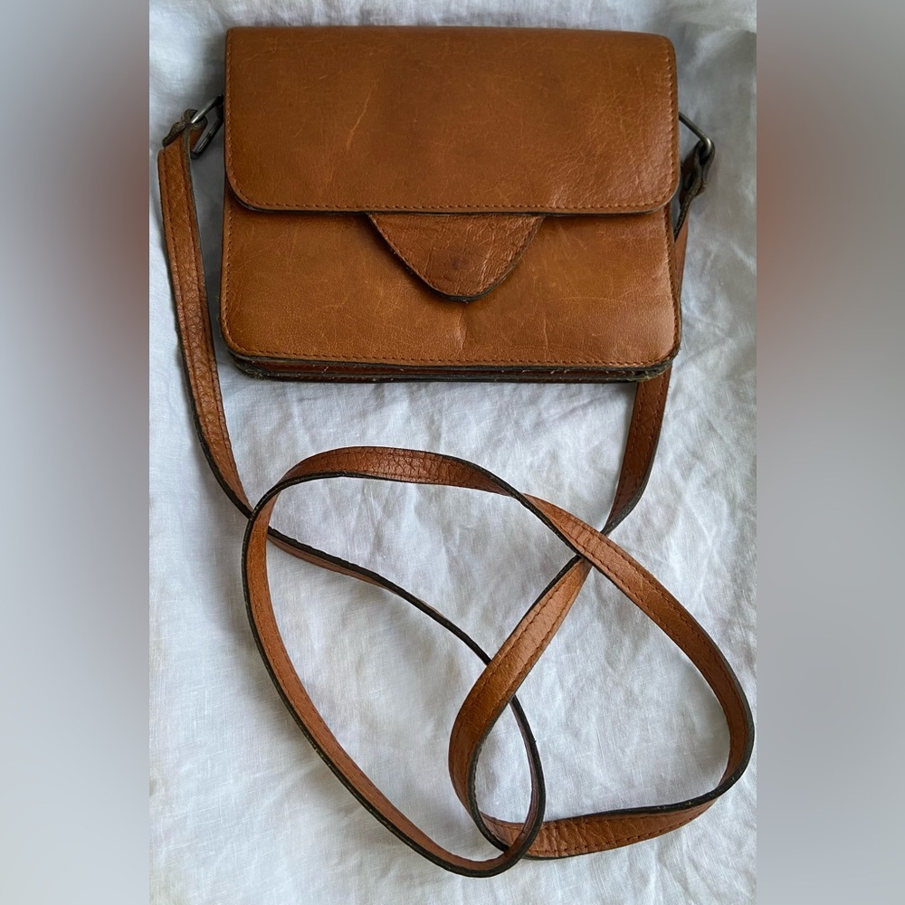 ANNA PELLE Italian 100% Buffalo Hide leather brown crossbody‎ bag